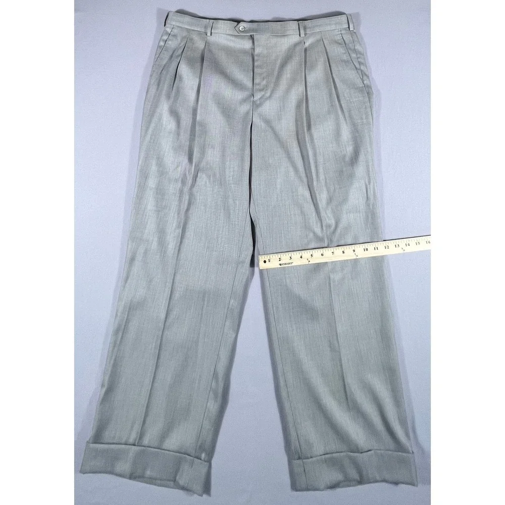 Stafford Essentials Men's 44x30 Gray Pleated Cuffed Classic Fit Dress Pants